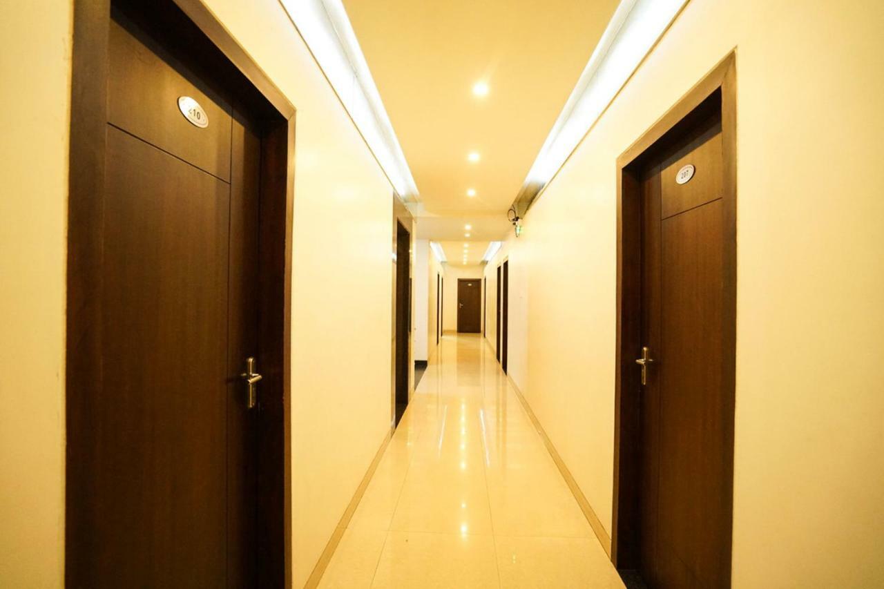 Hotel Aarya Inn Rāipur Exterior foto